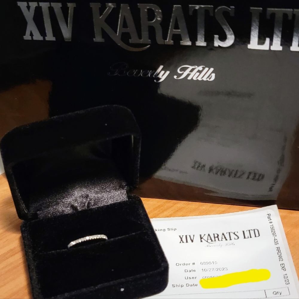 14K  White Gold diamond ring